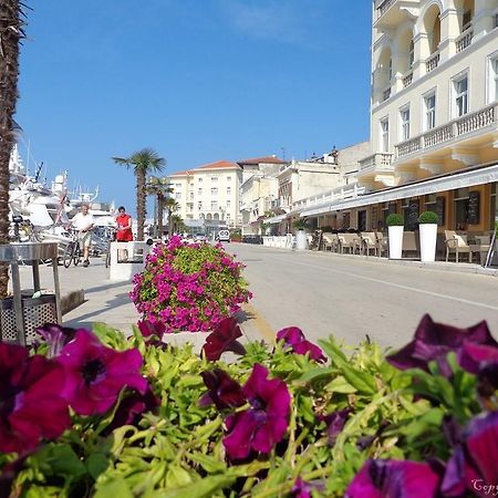Apartments Mladenka Poreč Eksteriør billede