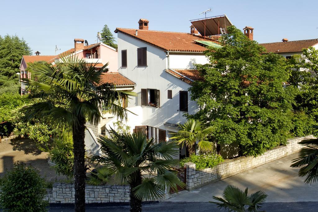 Apartments Mladenka Poreč Eksteriør billede
