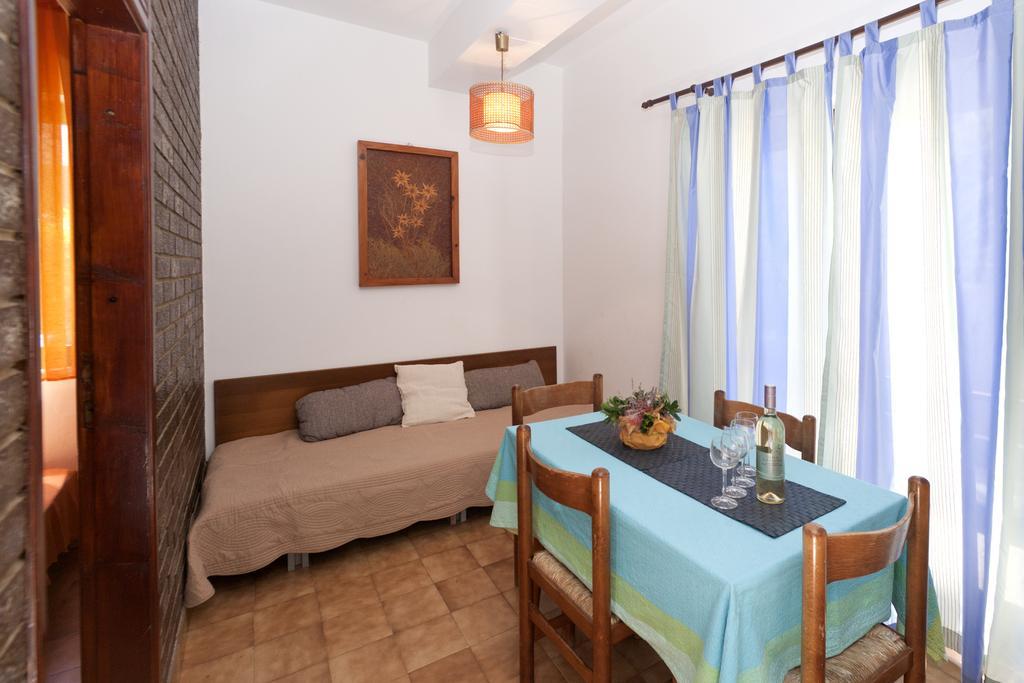 Apartments Mladenka Poreč Eksteriør billede
