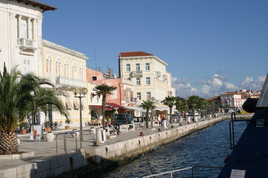 Apartments Mladenka Poreč Eksteriør billede